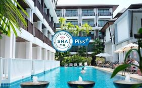 โรงแรมอาภาสรี กระบี่ (SHA Extra Plus)